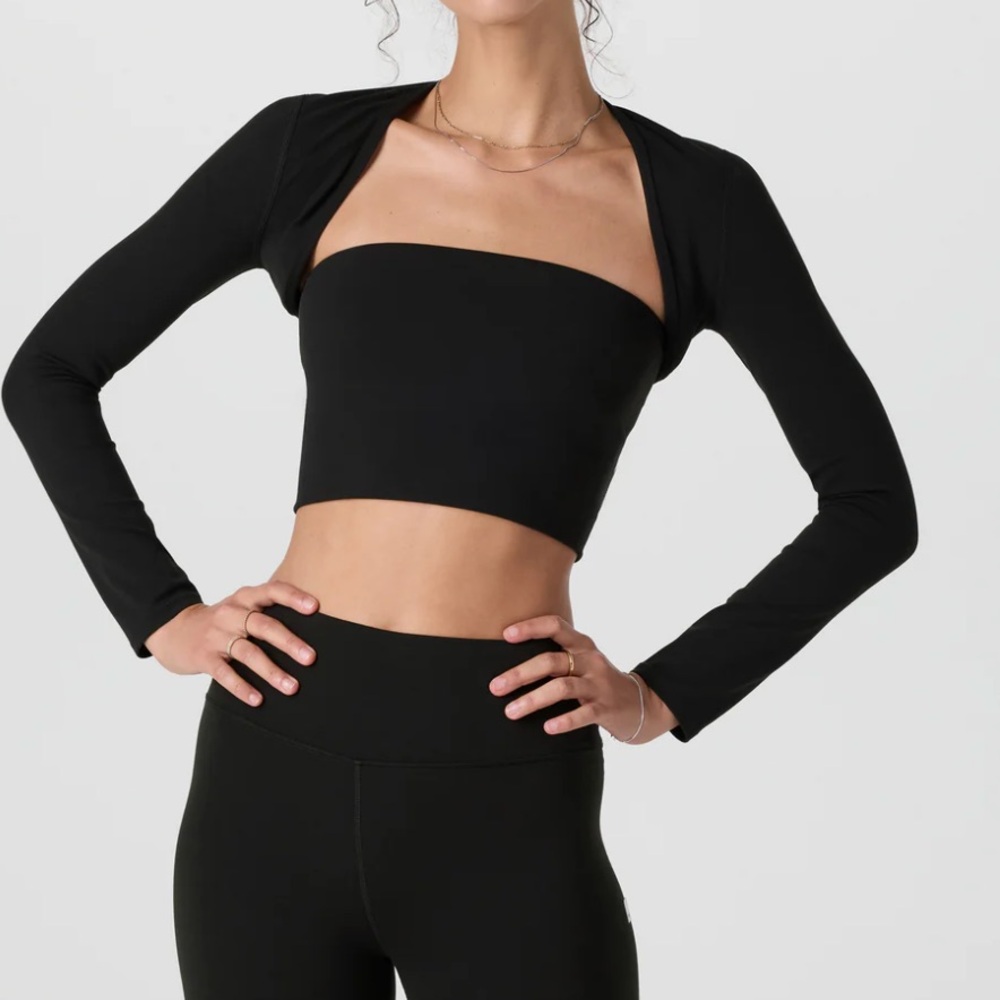 Vuori AllTheFeels™ Shrug